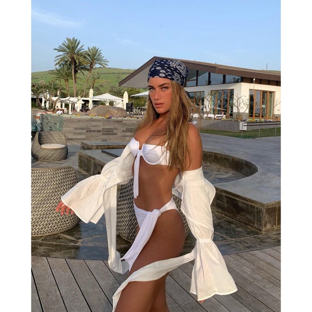 Bananhot Belen Bikini Top White Tie Back Swim Resort - Picture 2 of 6